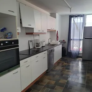 Le 9eme Etage Du Bonheur Frühstückspension